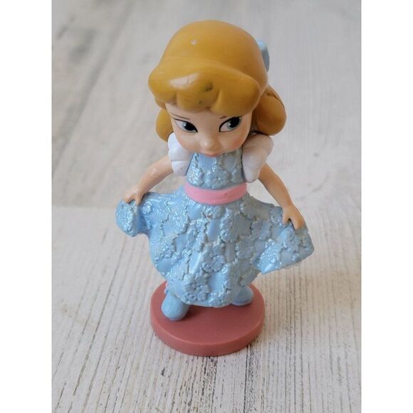 Disney Sleeping Beauty toddler Aurora Princess Pixar toy figure - Picture 1 of 6